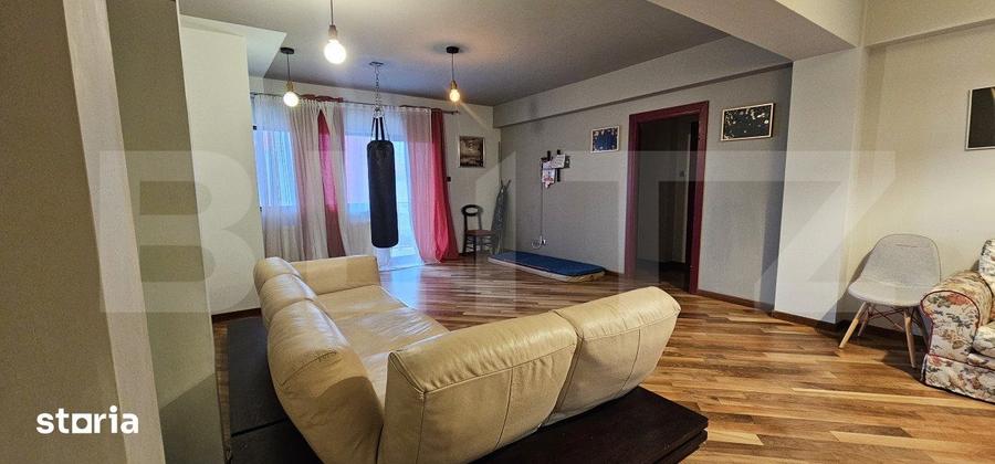 Apartament cu 4 camere în Răzvad