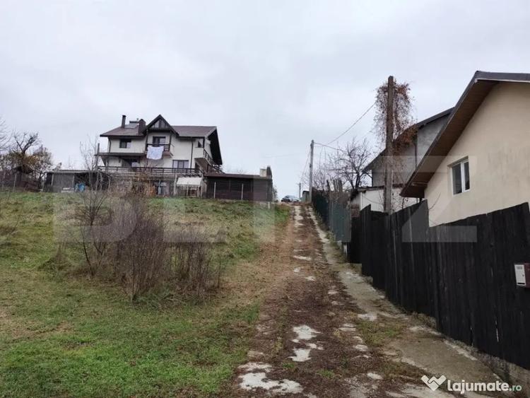 Teren de 2600 mp, în Strugurilor