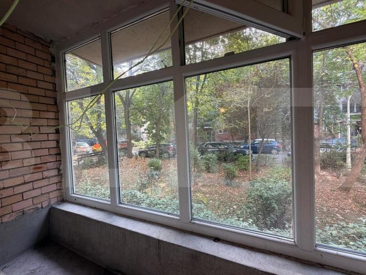Apartament cu 2 camere semidecomandat, mobilat în Brazda lui Novac