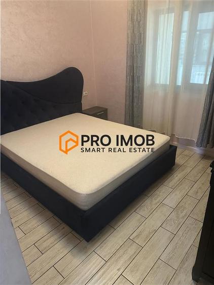 Casă individuală cu 6 camere cu Teren 400 Mp în Vânători