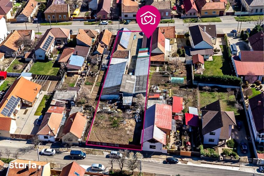 Casă cu 5 camere cu Teren 1358 Mp în Aradul Nou