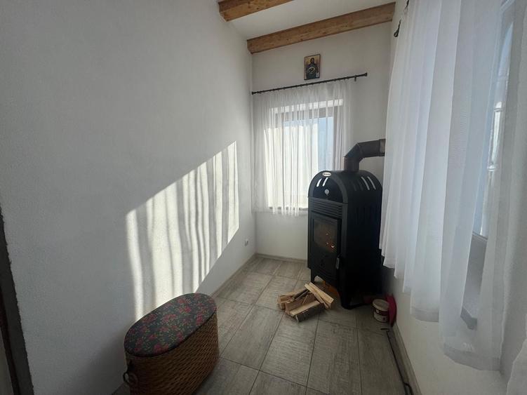 Casă individuală cu 3 camere cu Canalizare în Fântânele