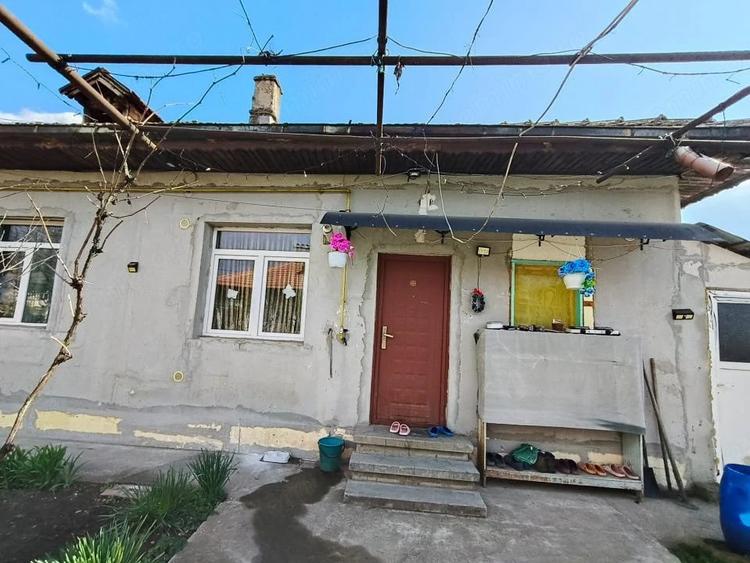 Casă cu 3 camere cu Teren 391 Mp în 1 Mai