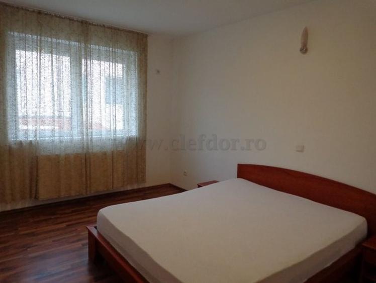 Vilă cu 5 camere de închiriat în zona Iancu Nicolae - 8
