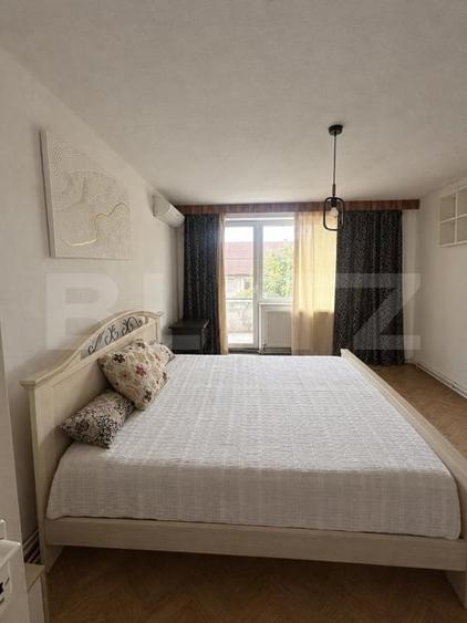 Apartament cu 4 camere decomandat, mobilat în Bălcescu