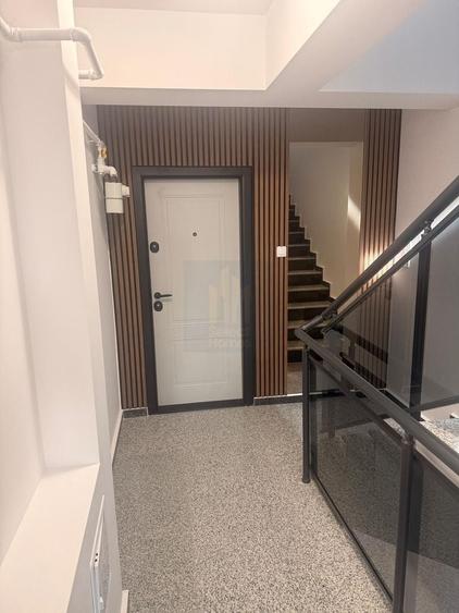 Apartament cu 2 camere decomandat în 1 Mai