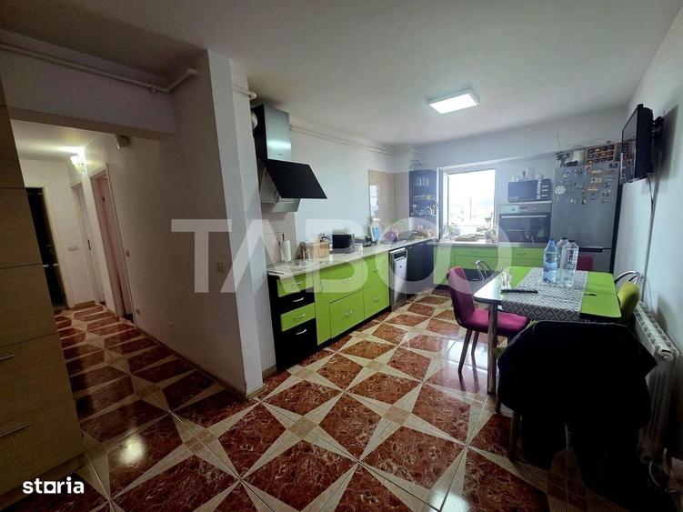 Apartament cu 3 camere decomandat în Central