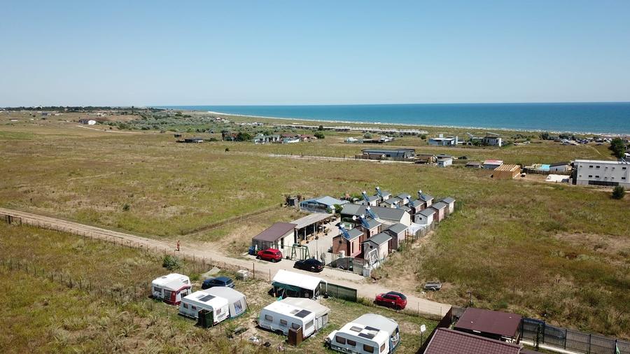 Casă individuală cu 14 camere cu Teren 940 Mp în Corbu