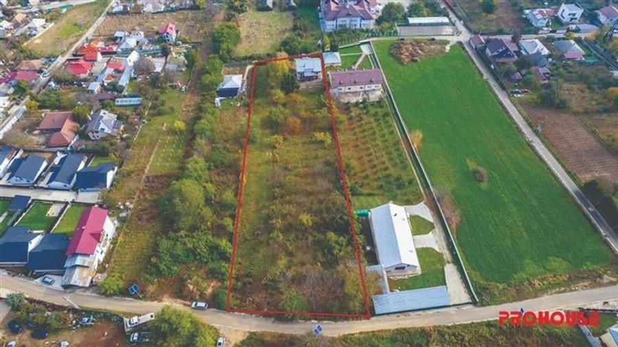 Casă individuală cu 5 camere cu Teren 5725 Mp în Calea Moinești