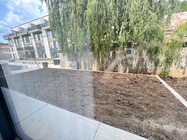 Apartament cu 3 camere decomandat în Iancu Nicolae