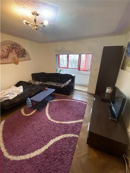 Apartament cu 2 camere semidecomandat, mobilat în Aradului