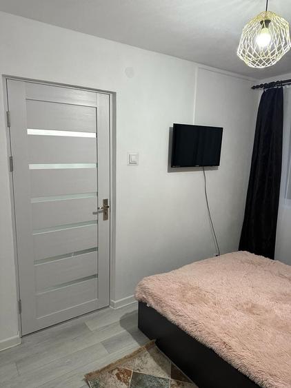 Apartament cu 2 camere decomandat în Exterior Vest