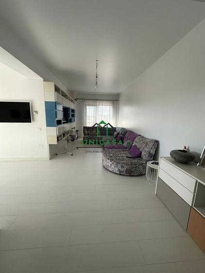 Apartament cu 4 camere decomandat, mobilat în 1 Mai