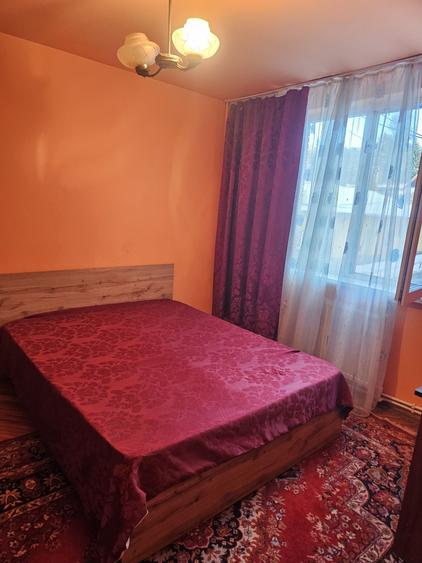 Apartament cu 2 camere decomandat în Petros