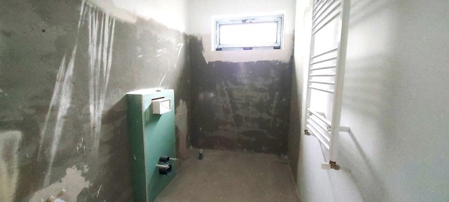 Duplex cu 5 camere cu Canalizare în Central