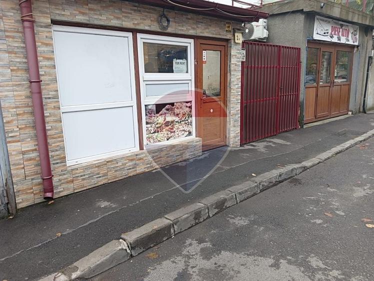 Spațiu comercial, de 54 mp, în Apărătorii Patriei