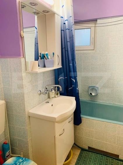 Apartament cu 3 camere decomandat, mobilat în Tudor
