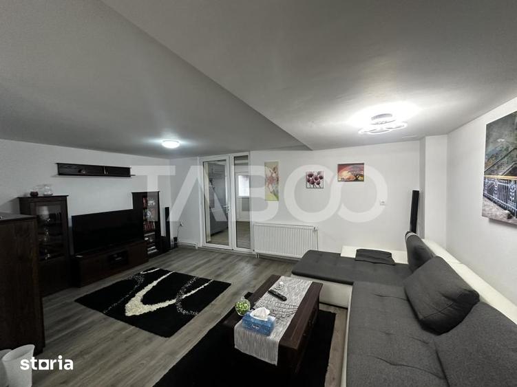 Casa individuala cu piscina de vanzare formata din 2 apartamente - 7
