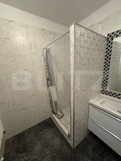 Apartament cu 2 camere semidecomandat, mobilat în Florești