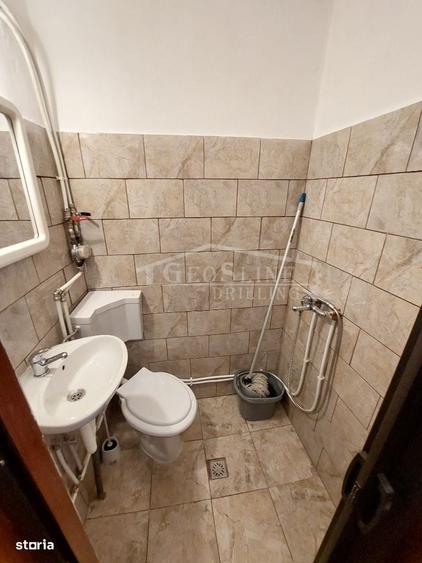 Garsonieră decomandată în Iris