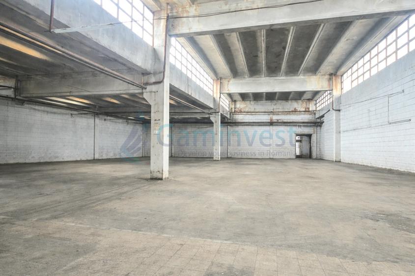 Spațiu industrial, de 10,000 mp, în Centura