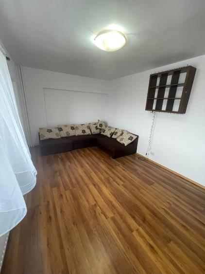 Apartament 3 camere de inchiriat - 2