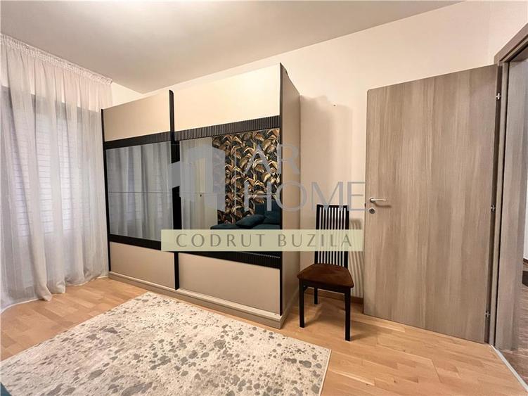 Apartament cu 3 camere decomandat în Albert