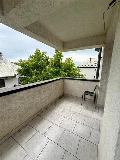 Apartament cu 2 camere decomandat în Rediu