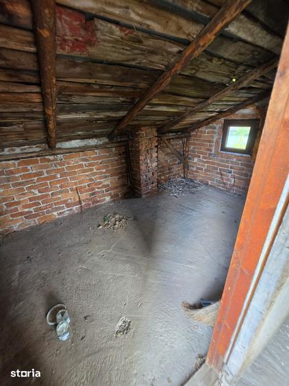Casă cu 6 camere cu Teren 557 Mp în Berceni