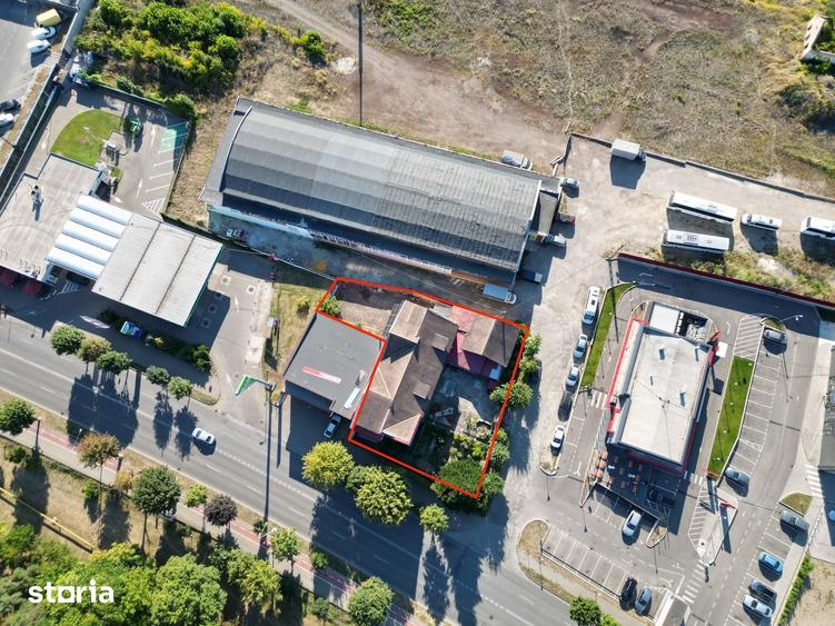 Casă cu 5 camere cu Teren 900 Mp în Central