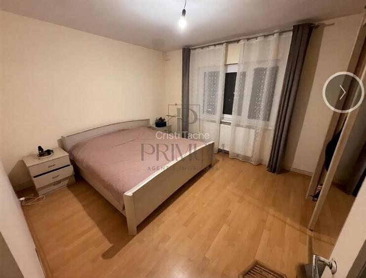 BUCOVINA - 3 CAMERE - 2 BAI - CENTRALA PROPRIE - DECOMANDAT