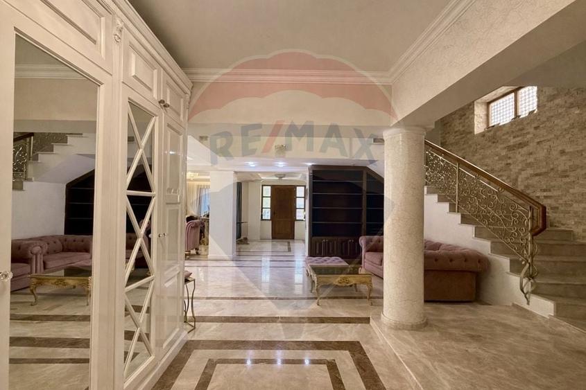 Casă cu 8 camere cu Piscina în Stadion