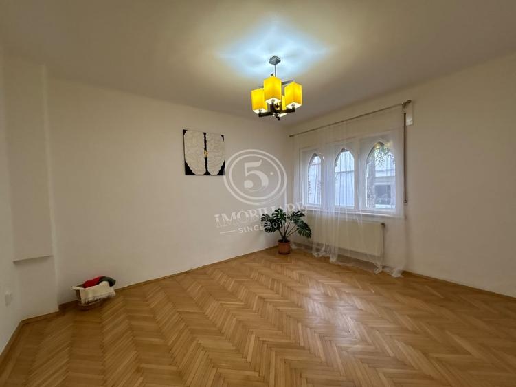Apartament cu 2 camere semidecomandat, mobilat în Primăverii