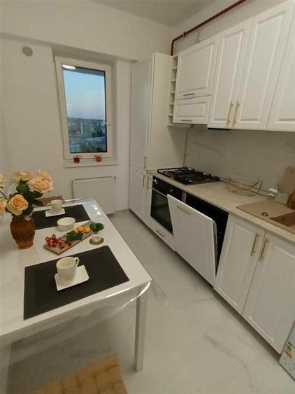 Apartament cu 2 camere decomandat, mobilat în Podu Roș
