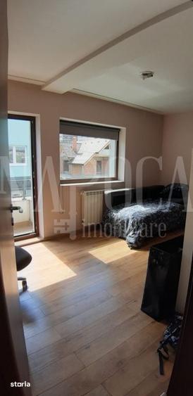 Casă cu 7 camere cu Teren 700 Mp în Mănăștur