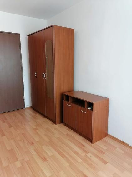 Garsonieră semidecomandată, mobilată în Dristor
