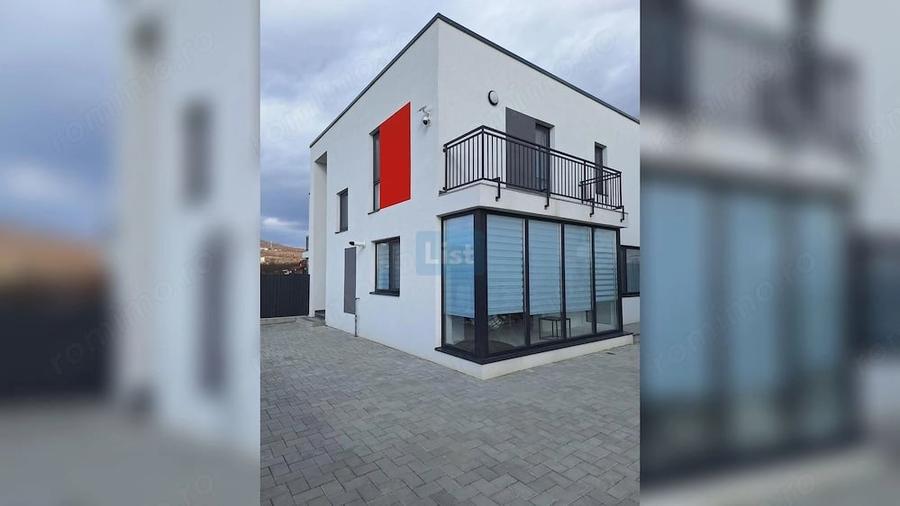 Casă cu Teren 400 Mp în Centura