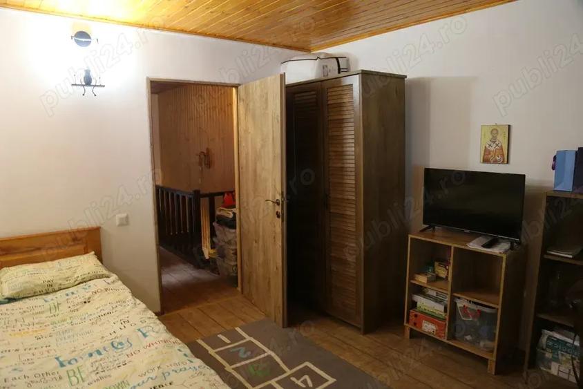 Casă cu 4 camere cu Teren 100 Mp în Cezar Petrescu