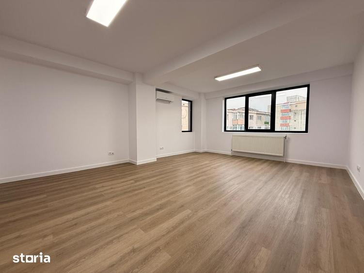 Spațiu comercial, de 28.65 mp, în Ultracentral
