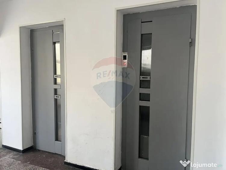 Apartament cu 3 camere decomandat în Fundeni