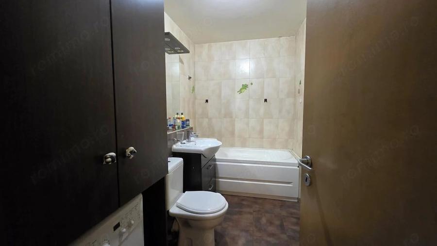 Garsonieră decomandată în Lipovei