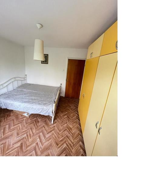 Apartament cu 3 camere în Drumul Taberei