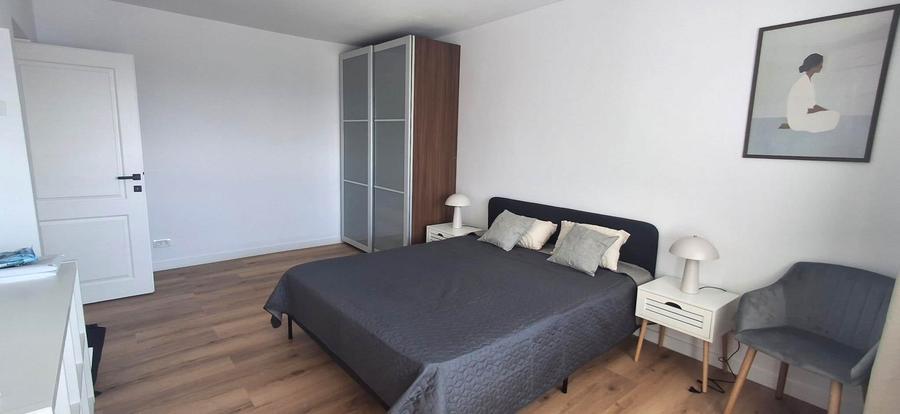 Apartament cu 3 camere decomandat în Titulescu