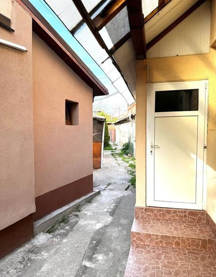 Casă cu 2 camere în Central