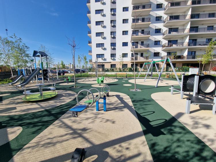 Apartament cu 2 camere semidecomandat în Industriilor