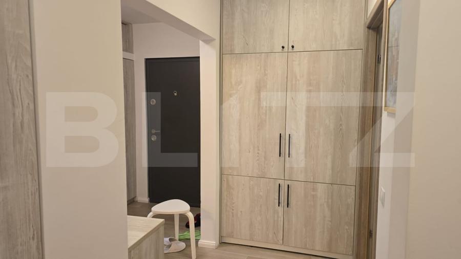 Apartament cu 3 camere decomandat, mobilat în Micro 16