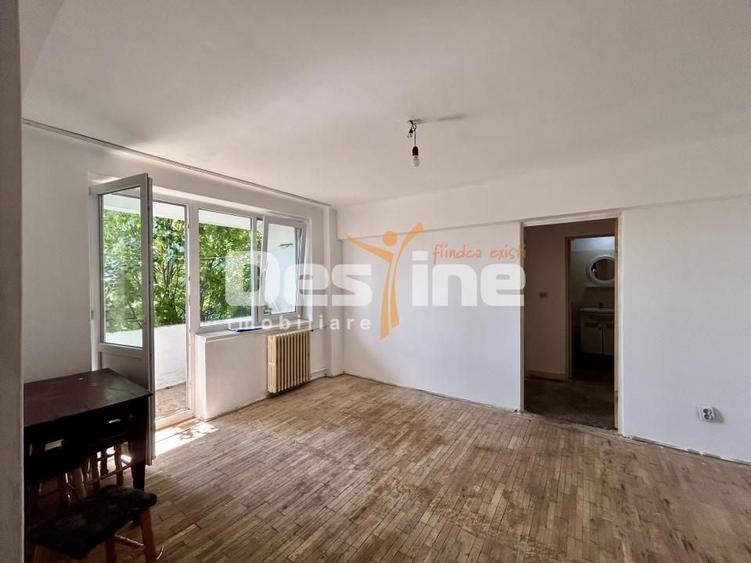 Apartament cu 2 camere semidecomandat în Central
