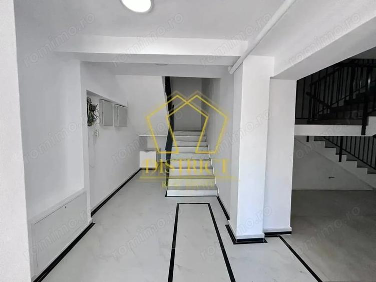 Apartament cu 3 camere decomandat în Dumbrăvița