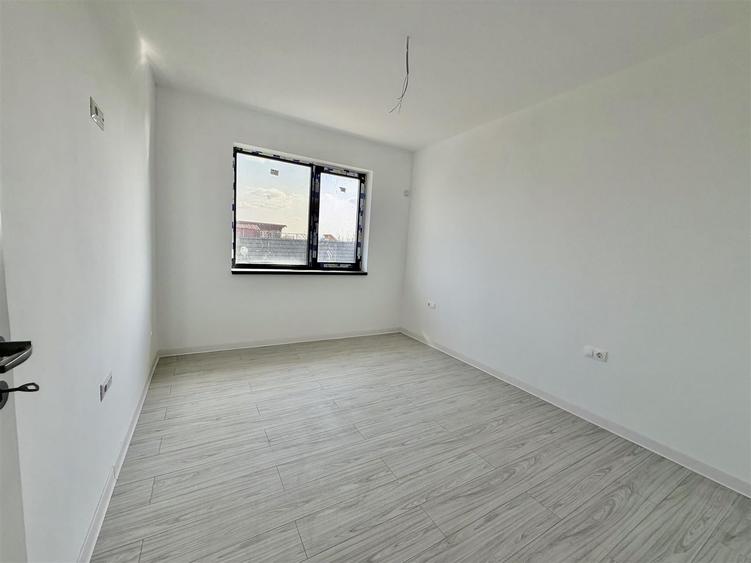 Casă cu 4 camere cu Teren 400 Mp în Vorovești