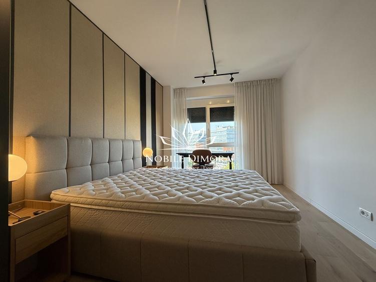 Apartament cu 2 camere semidecomandat, mobilat în Central